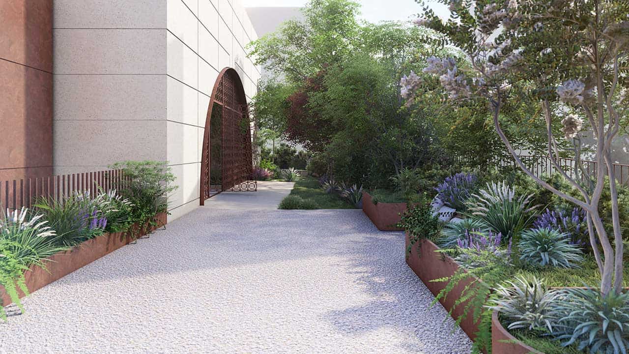 שילוב מגוון צמחים ואדניות בכניסה כחלק מפרויקט בית לשימור בחיפה