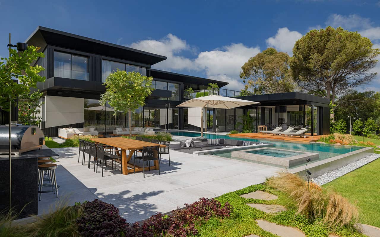 תמונה 10 מתוך 19 בZHR PROJECT